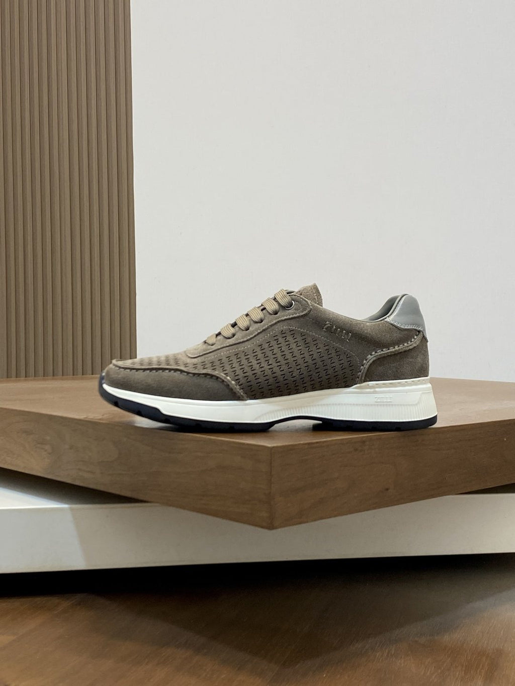 Zilli Men's Stitched Low-Top Sneakers - Padded Collar
